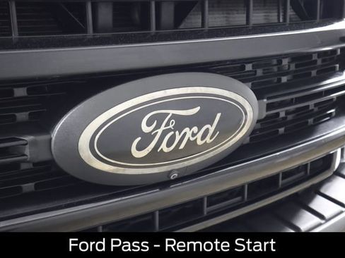 Used 2022 Ford F350 Lariat w/ Tremor Off-Road Package AWD/4WD image 13