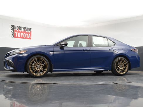 Used 2024 Toyota Camry SE w/ Convenience Package image 25