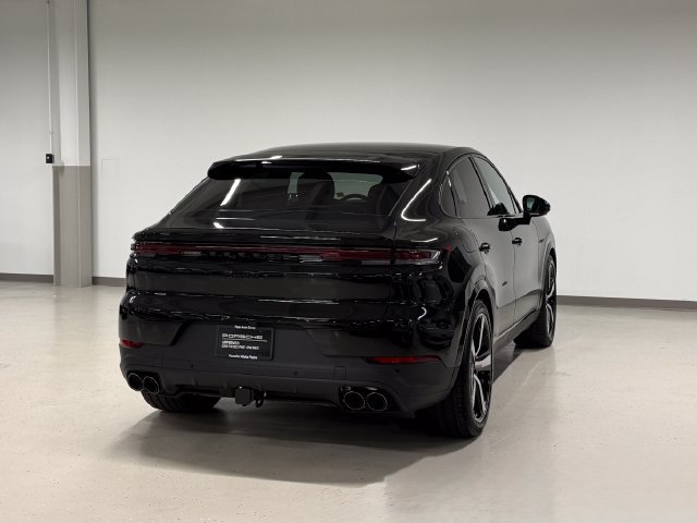 Certified 2026 Porsche Cayenne S AWD/4WD image 6