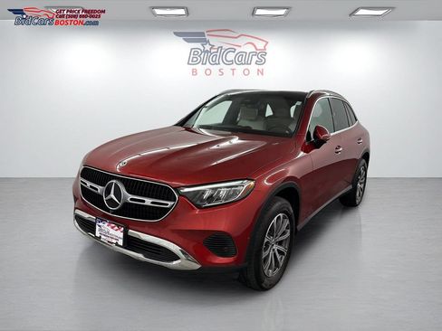 Used 2023 Mercedes-Benz GLC 300 4MATIC w/ Exclusive Trim Package image 1