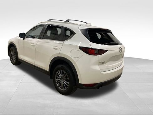 Used 2017 MAZDA CX-5 Touring w/ Preferred Equipment Package AWD/4WD image 4