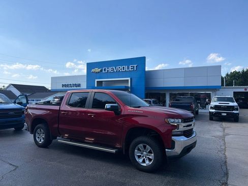Used 2021 Chevrolet Silverado 1500 LT AWD/4WD image 1