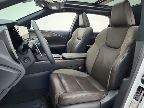 Used 2023 Lexus RX 350 FWD w/ Cold Area Package image 17