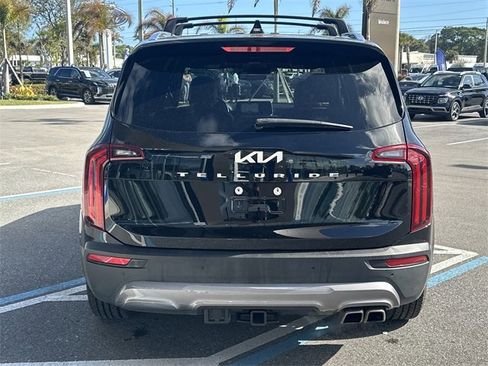 Used 2022 Kia Telluride SX w/ Towing Package image 7