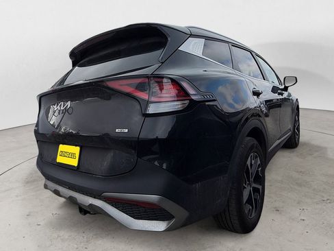 Used 2023 Kia Sportage EX AWD/4WD image 3