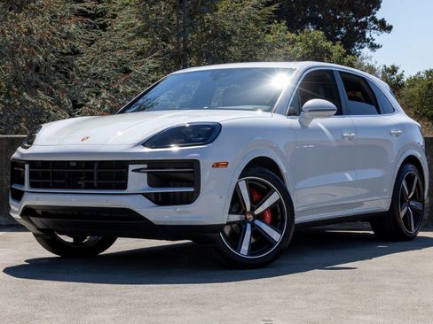 New 2025 Porsche Cayenne S image 69
