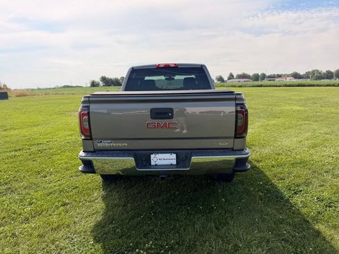 Used 2017 GMC Sierra 1500 SLT w/ SLT Premium Package AWD/4WD image 6