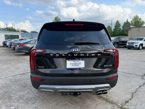 Used 2021 Kia Telluride SX w/ Towing Package FWD image 4