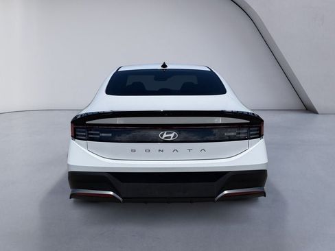 Certified 2025 Hyundai Sonata SE FWD image 4