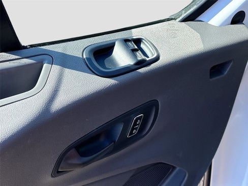 Used 2023 Ford Transit 350 XLT image 19