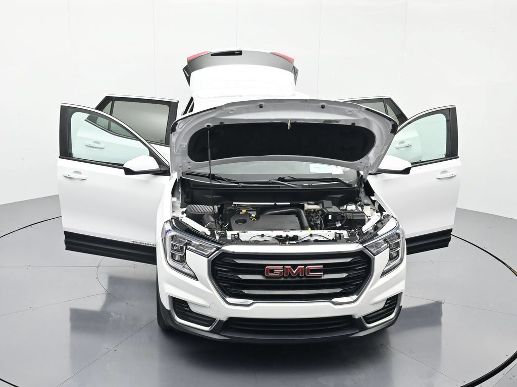 Used 2024 GMC Terrain SLE FWD image 44
