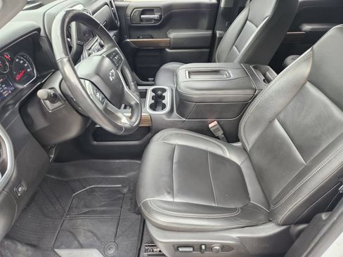 Used 2019 Chevrolet Silverado 1500 LT Trail Boss AWD/4WD image 11