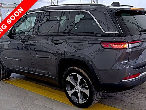 Used 2023 Jeep Grand Cherokee 4WD 4xe w/ Luxury Tech Group II image 4