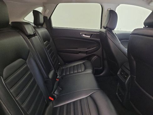 Used 2023 Ford Edge SEL image 19