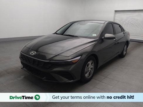 Used 2025 Hyundai Elantra SE FWD image 1