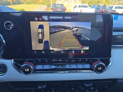 New 2026 GMC Canyon AT4X image 16