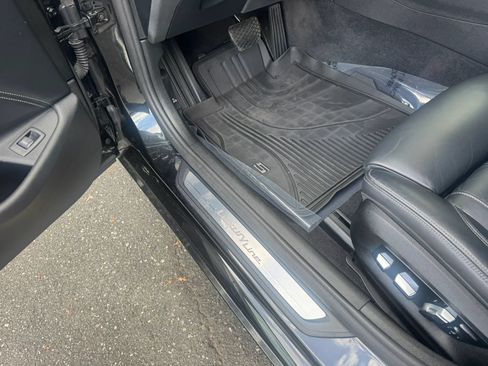 Used 2018 BMW 540i RWD image 18