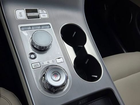 New 2026 Genesis GV70 2.5T Select AWD/4WD image 11