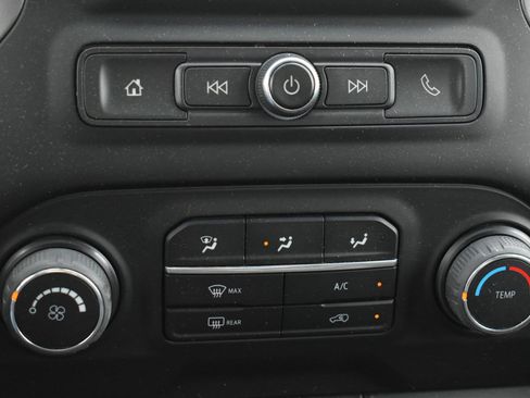 Used 2022 Chevrolet Silverado 1500 Custom AWD/4WD image 24