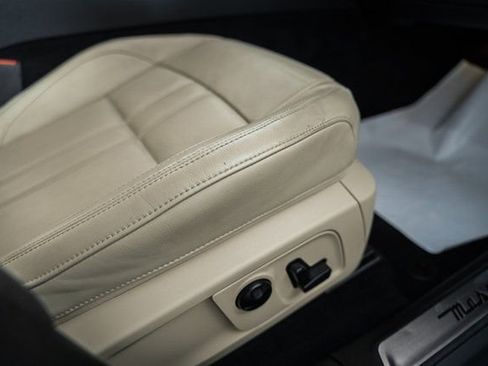 Used 2018 Maserati Levante S GranSport image 27