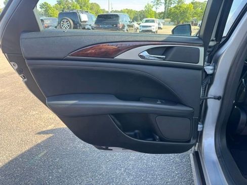Used 2017 Lincoln MKZ Select w/ Select Plus Package FWD image 15