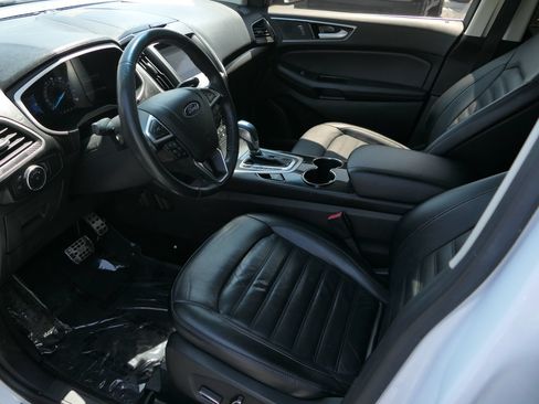Used 2017 Ford Edge SEL w/ Equipment Group 201A FWD image 12