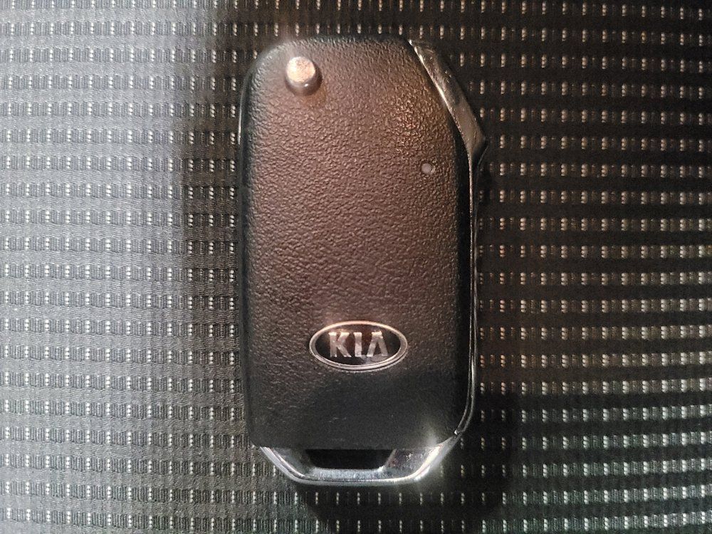 Used 2021 Kia Forte LXS FWD image 32