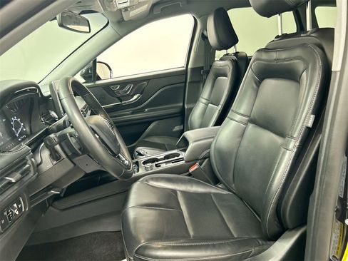 Used 2022 Lincoln Corsair AWD w/ Equipment Group 101A image 9