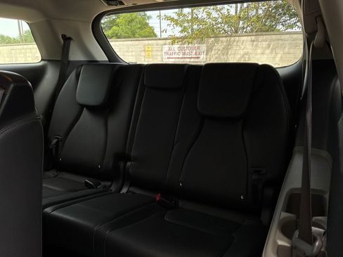 Used 2026 Kia Carnival FWD image 13