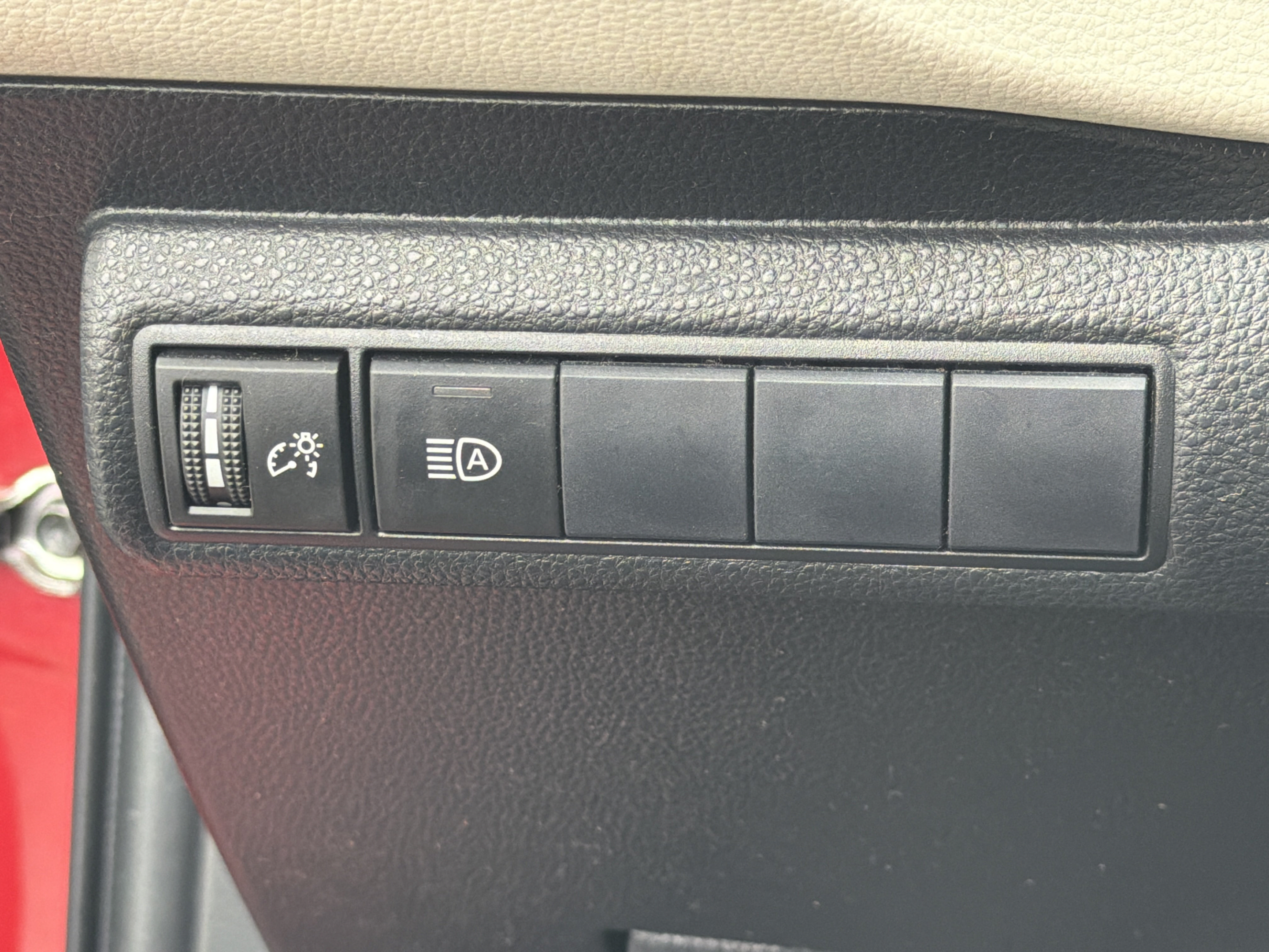 Used 2020 Toyota Corolla LE FWD image 15