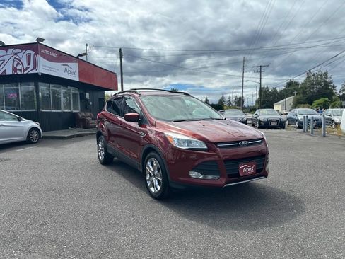 Used 2014 Ford Escape SE w/ Equipment Group 201A AWD/4WD image 4