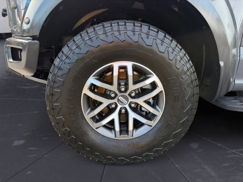 Used 2018 Ford F150 Raptor w/ Equipment Group 802A Luxury image 36