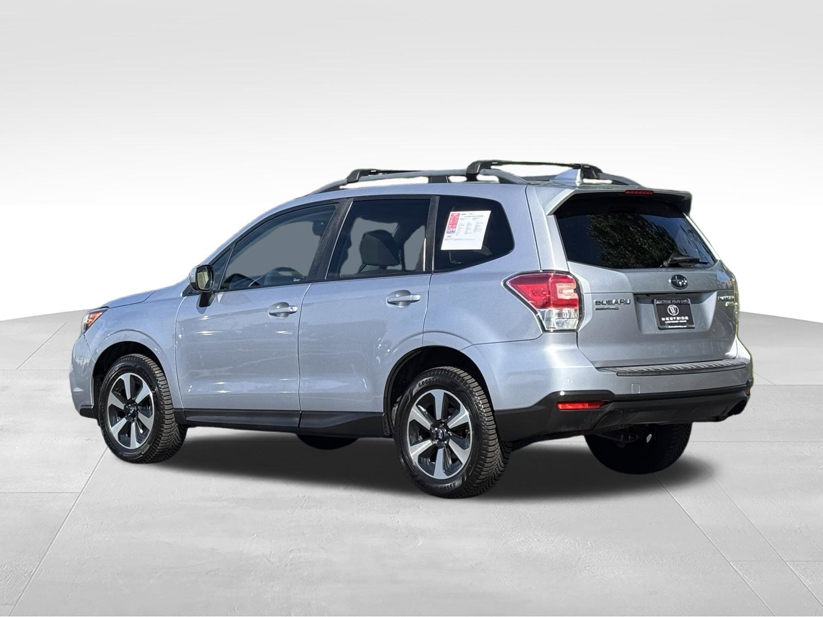 Used 2017 Subaru Forester 2.5i Premium w/ All-Weather Package AWD/4WD image 7