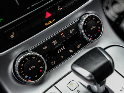 Used 2011 Mercedes-Benz SLS AMG Coupe image 74