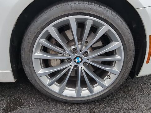 Used 2023 BMW 530i xDrive w/ Premium Package image 8