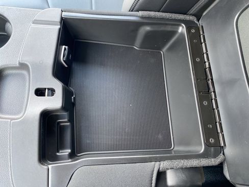 New 2025 RAM 3500 Tradesman w/ Chrome Appearance Group image 32