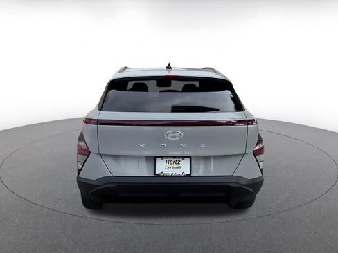 Used 2025 Hyundai Kona SEL image 12