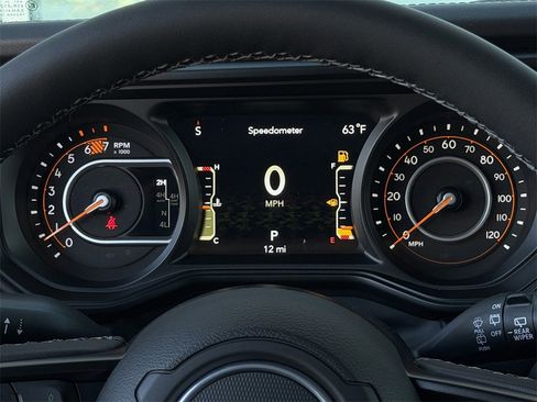 New 2025 Jeep Wrangler Unlimited Rubicon image 12