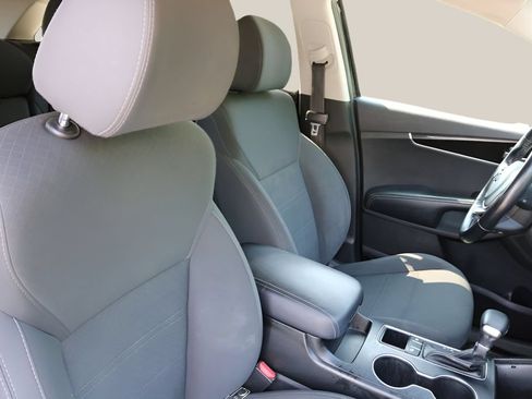 Used 2020 Kia Sorento S FWD image 22