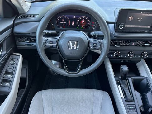 Used 2024 Honda Accord EX image 27