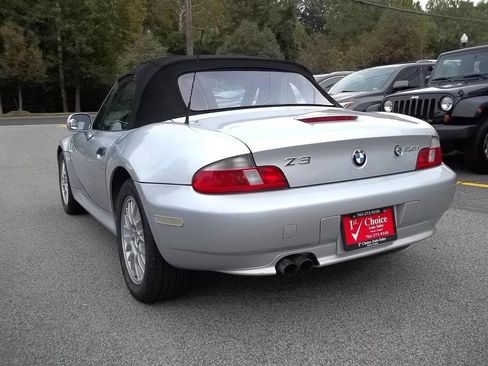 Used 2002 BMW Z3 2.5i image 2