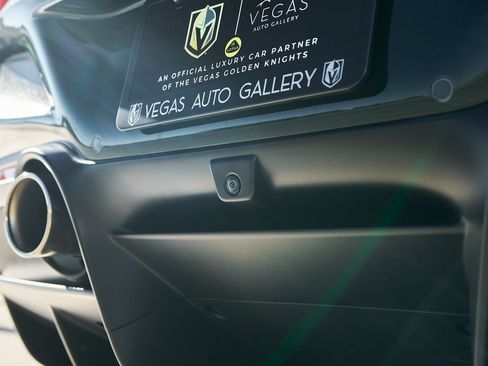 Used 2022 Ferrari F8 Tributo image 23