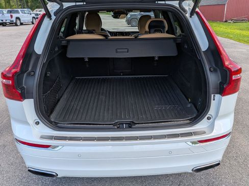 Used 2019 Volvo XC60 T5 Inscription w/ Protection Package Premier AWD/4WD image 10