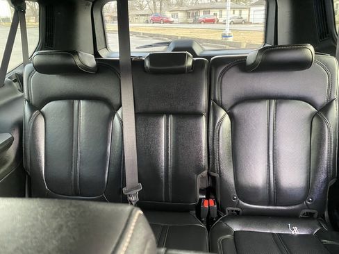 Used 2023 Jeep Wagoneer L 4WD w/ Premium Group I image 33