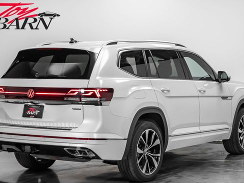 Used 2024 Volkswagen Atlas SEL Premium R-Line image 5