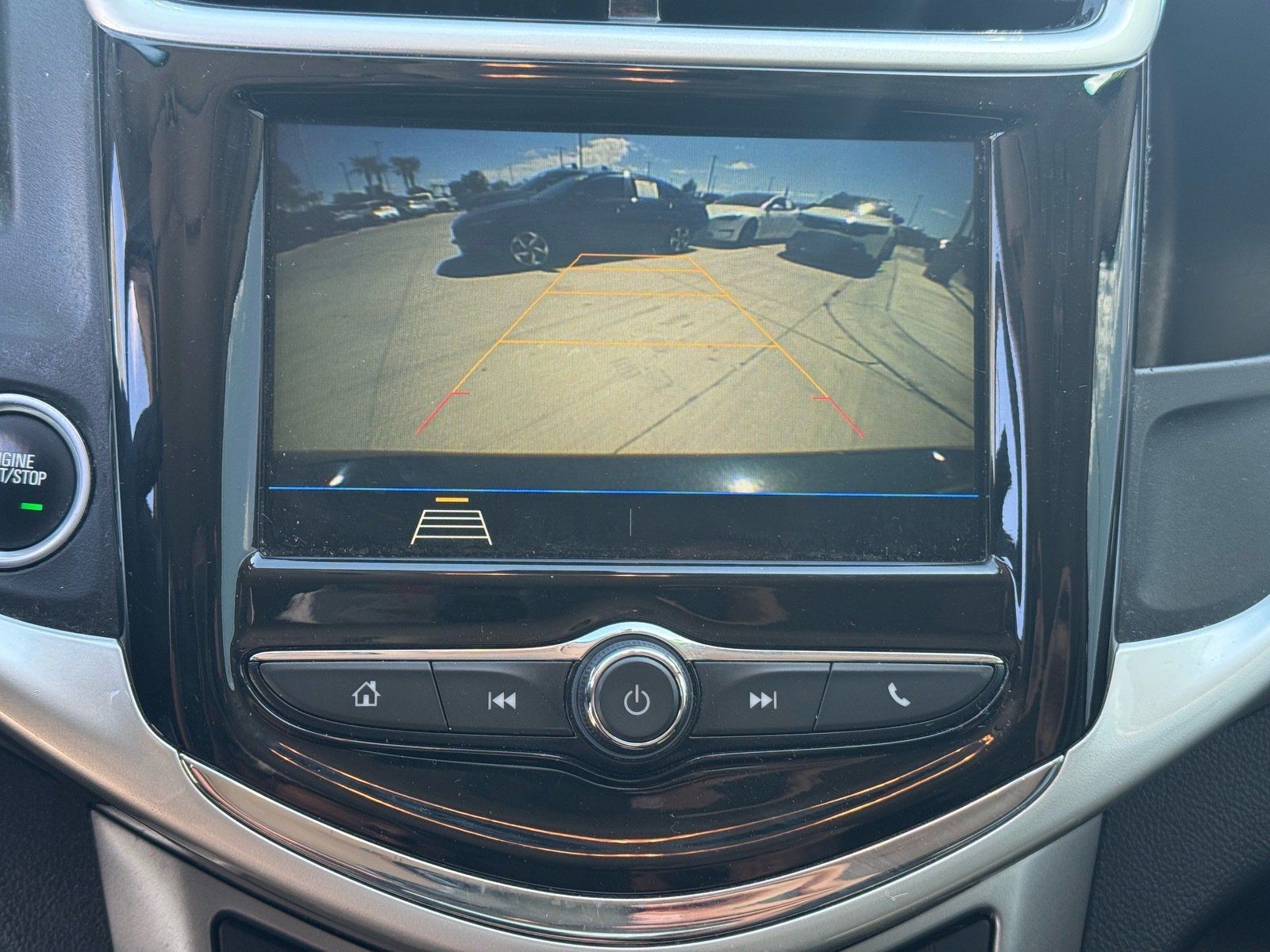 Used 2018 Chevrolet Cruze LT w/ Convenience Package FWD image 22