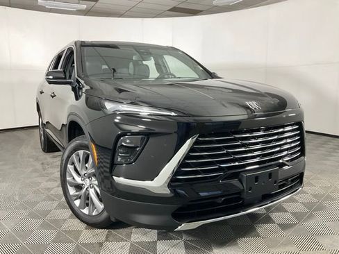 Used 2025 Buick Enclave Preferred image 44