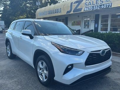 Used 2022 Toyota Highlander LE