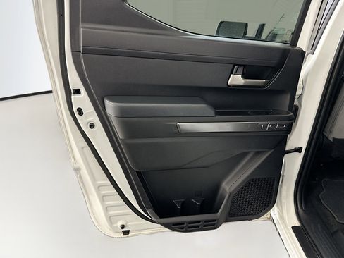 Used 2025 Toyota Tacoma TRD Off-Road image 27