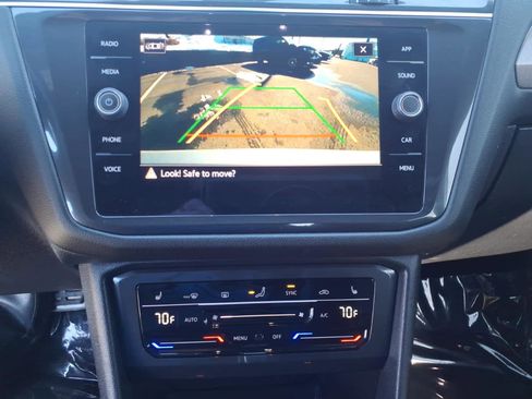 Used 2023 Volkswagen Tiguan SE R-Line image 19